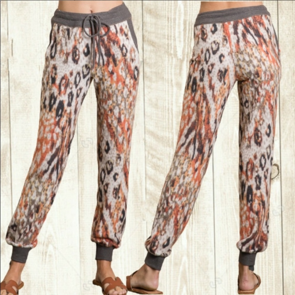 🤎🧡💛🌼🌻Multi Animal Print Joggers - Picture 3 of 14